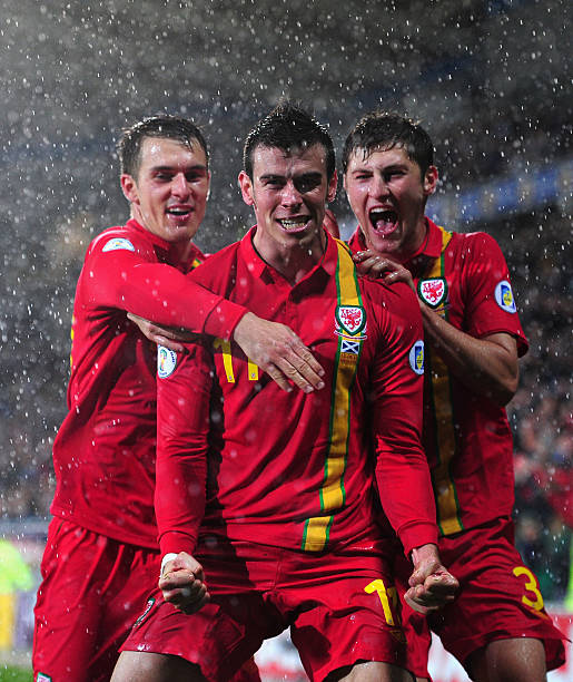 足球欠薪问 足球欠薪问